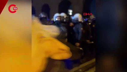 Protesto sırasında polisi tehdit eden şüpheli gözaltına alındı