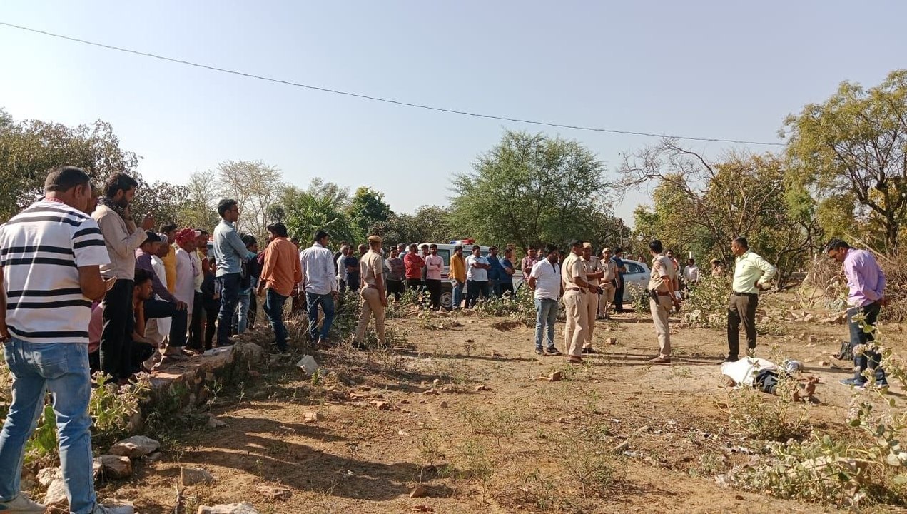 हत्या का मामला दर्ज: प्रॉपर्टी के पैसे लेने की कहकर गया था, सात दिन बाद  घर के पास मिला शव