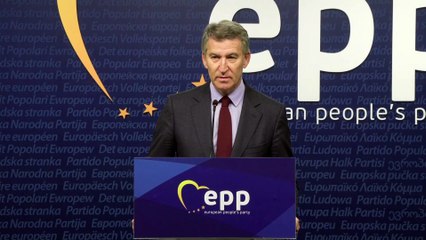Feijóo critica que Sánchez acuda a Bruselas con un Gobierno dividido en materia de Defensa