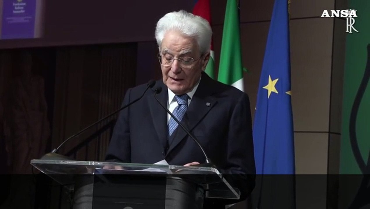 Mattarella: "Il futuro non si costruisce vivendo di nostalgie"