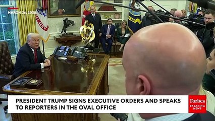 Signal Chat Leak: Trump Baselessly Suggests App ‘Defective’