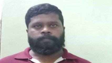 'തോട്ടയെറിഞ്ഞ് വീടിനകത്തേക്ക് കയറി അക്രമിസംഘം, അമ്മയുടെ മുന്നിൽവെച്ച് മകനെ വെട്ടിക്കൊന്നു'