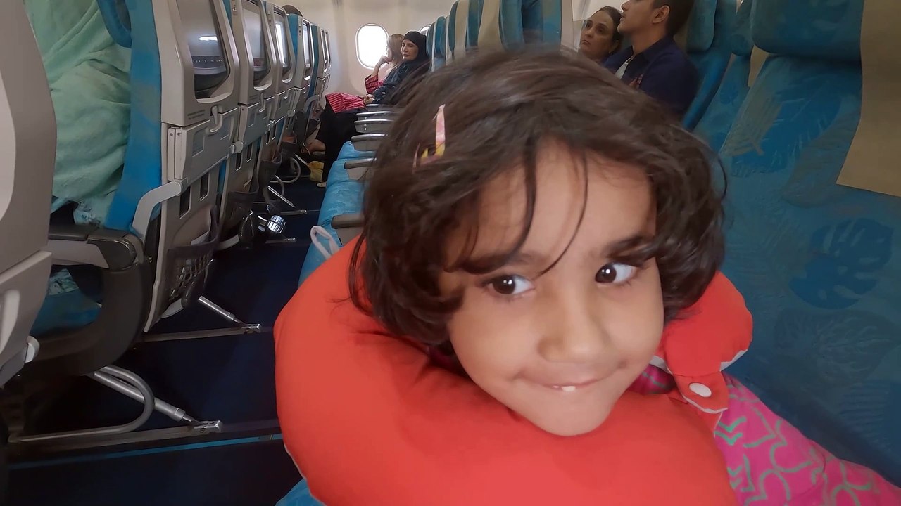 From Karachi to Singapore: A Travel Adventure Begins! | Vlogs Singapore Day 1