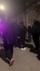 فوضى وتدافع جماهيري عراقي في عمان أمام السفارة العراقية للحصول على تذاكر مباراة العراق وفلسطين