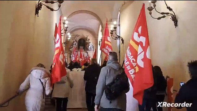 Bologna - SCIOPERO NIDI-SCUOLE COMUNALI, SGB: 90% STRUTTURE CHIUSE (24.03.25)