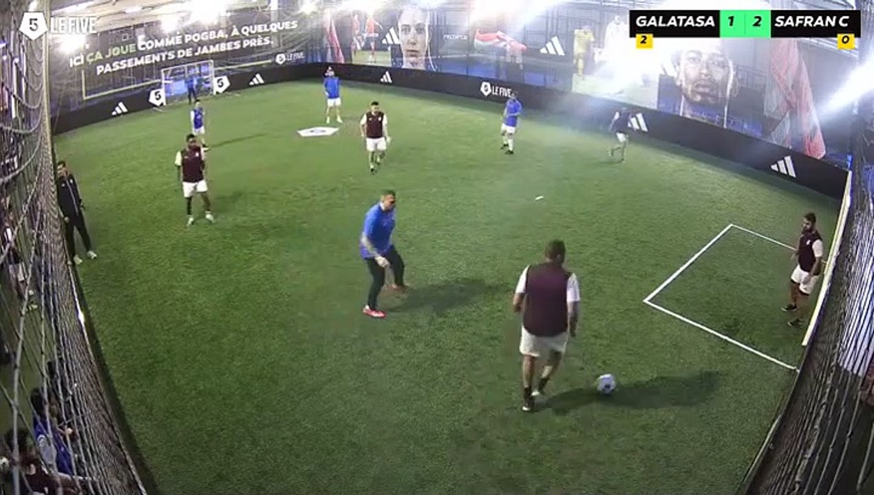 Galatasaray 94 - Safran CrÉteil 24/03 à 20:09 - Football Terrain 1 (LeFive Créteil)
