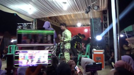 momen kepulangan niken salindri dari campursari mojokerto