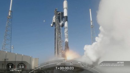 SpaceX Successfully Launches 24 New Starlink Satellites 🚀 from Florida