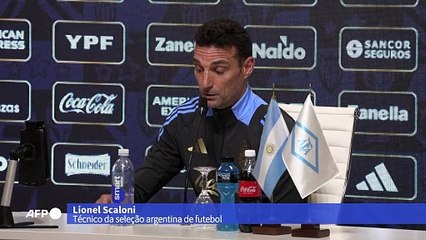 Após polêmica declaração de Raphinha, Scaloni enfatiza 'amizade' com o Brasil