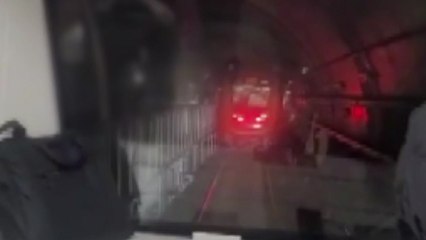 김포 골드라인 30분가량 운행 정지..."신호 문제" / YTN