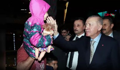 Cumhurbaşkanı Erdoğan, Gençlerle Kafede Buluştu ☕