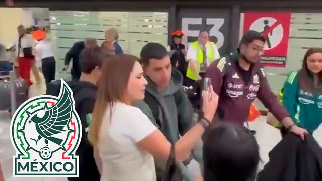 Selección Mexicana es recibida por fanáticos en el aeropuerto tras conquistar la Concacaf Nations League