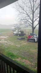 Une tornade détruit une ferme avicole