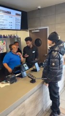 Central Cee ne peut même plus manger tranquille 😅