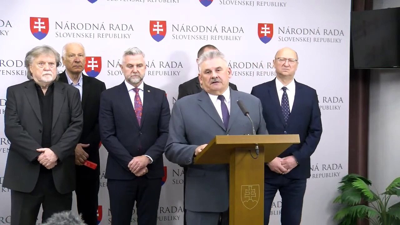 ZÁZNAM: Smer-SD navrhne odvolať Remišovú z čela výboru pre nezlučiteľnosť funkcií
