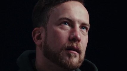 Hinter den Farben Trailer DF