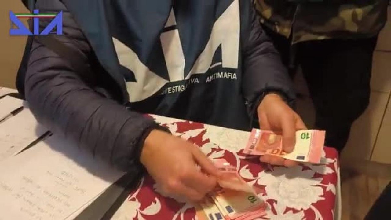 Il video dell'operazione anti-riciclaggio della Dia a Bologna e Modena: sequestrate aziende e titoli per milioni di euro