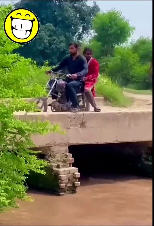 very funny moments. #laugh #challenge - video Dailymotion