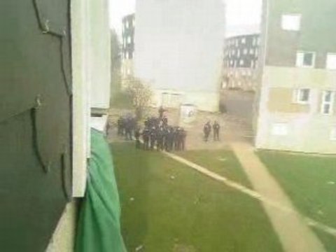 Emeutes - cité des indes 78