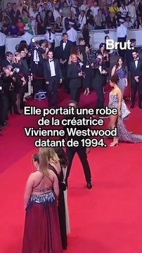 Léna Situations reçoit une vague d’attaques sur son physique.