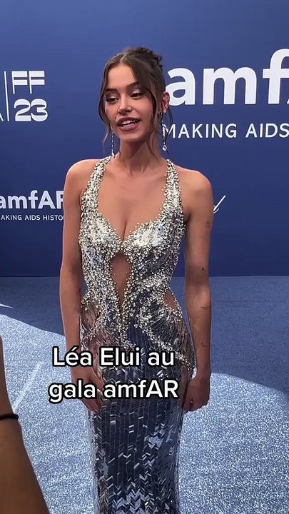 L’influenceuse Léa Elui au gala AmfAR.