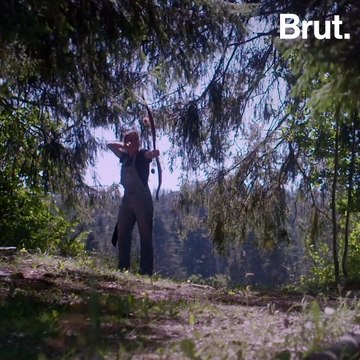 Iris et le polyamour - Amours , un docu de la série Génération Brut sur PrimeVideo