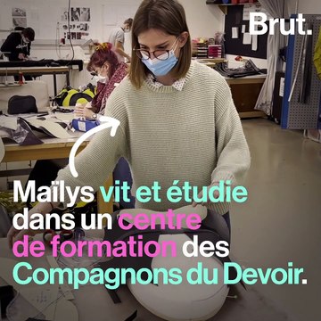 Maïlys apprend son métier de sellier-garnisseur avec les Compagnons du Devoir