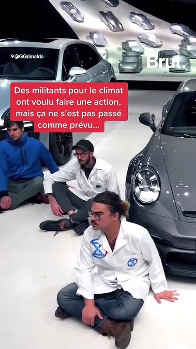 Des militants sont restés collés 42 heures au sol