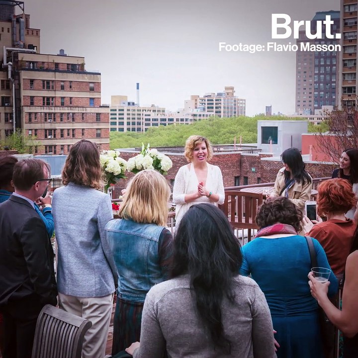 En couple avec elle-même, Erika raconte