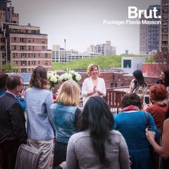 En couple avec elle-même, Erika raconte