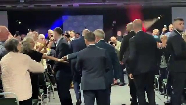 Nigel Farage arrives in Doncaster to reveal Reform mayoral candidate