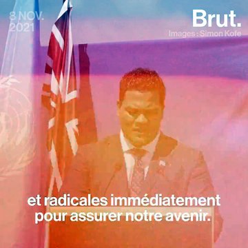 Le discours poignant du ministre des affaires étrangères de Tuvalu les pieds dans l'eau