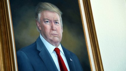 Trump se indigna con su retrato y acusa a la pintora de querer sacarle peor que a Obama