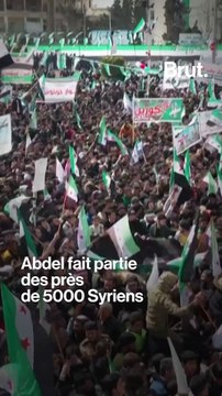 Toujours en guerre, des Syriens manifestent en soutien à l’Ukraine