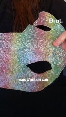 Passionnée par la création, elle s'est  formée dans la maroquinerie