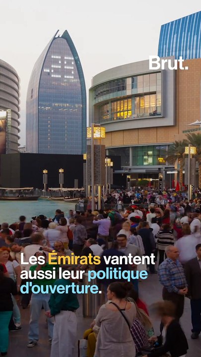 Influenceurs à Dubaï : l'histoire d'une stratégie politique