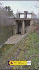 El momento en el que se abren por primera vez las compuertas de un embalse que llevaban cerradas casi 30 años