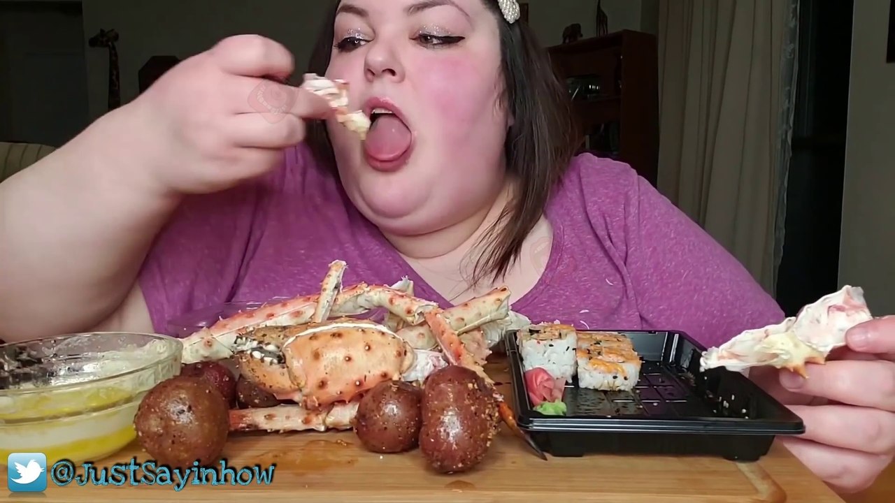 Foodie Beauty Been Working On Her Six Pack Since 2018 It's All About Nutrition