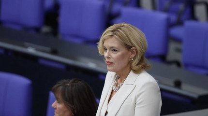 La democristiana Julia Klöckner es elegida nueva presidenta de la Cámara Baja del Parlamento alemán