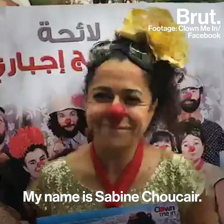 She's bringing cheer to refugee children