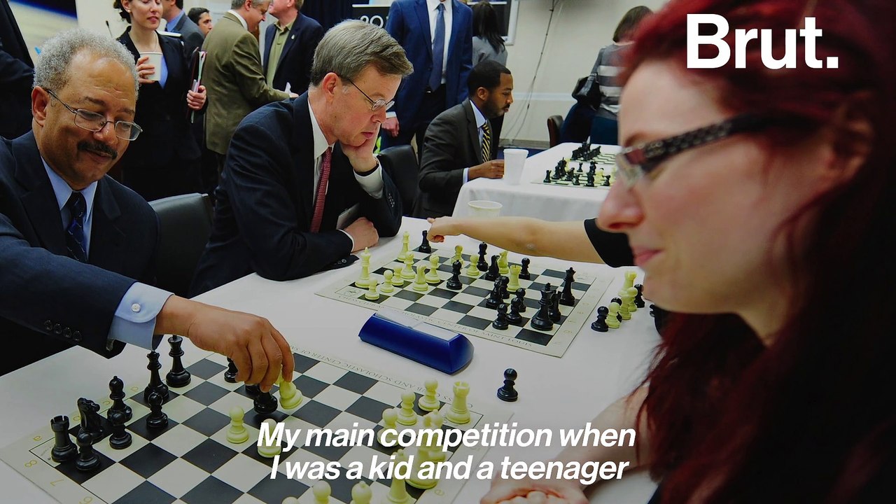 Making chess a queen's game