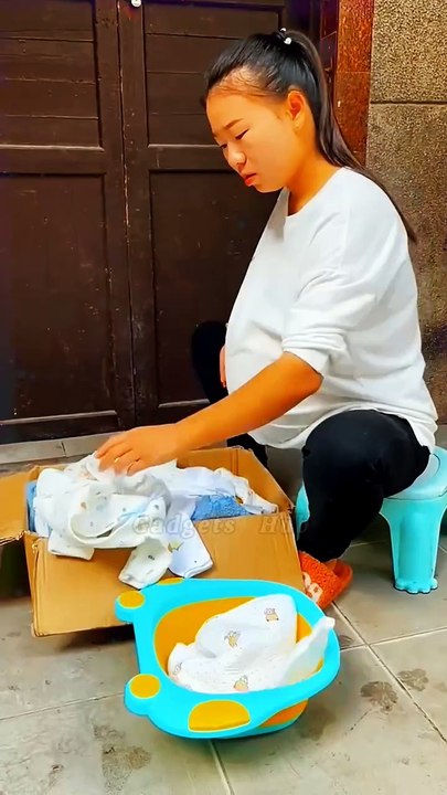 Soap To Remove Stains From Clothes 🤩 #gadgets #soap #stains