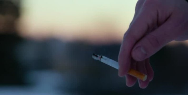 Ley prohíbe fumar en lugares públicos ¿Cuáles son las disposciones?