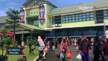 Warga Coba Peruntungan Ikut Game Berhadiah Voucher 100 Ribu saat Belanja di Bazar Murah TNI