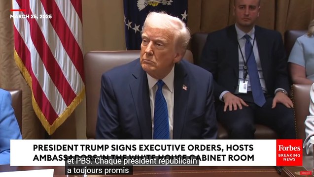 Donald Trump a annoncé cette nuit qu'il aimerait beaucoup arrêter de financer radios et télé publiques en raison de leurs positionnement à gauche