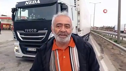 Yanlış SMS 10 kilometre kuyruğa neden oldu: 35 saattir bekliyoruz!