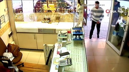 Adana'da başarısız soygun: Silahla geldiler, korkup kaçtılar!