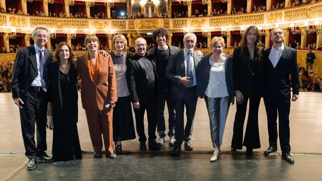 Napoli 2500, il saluto degli ospiti della serata del San Carlo dedicata a Eduardo