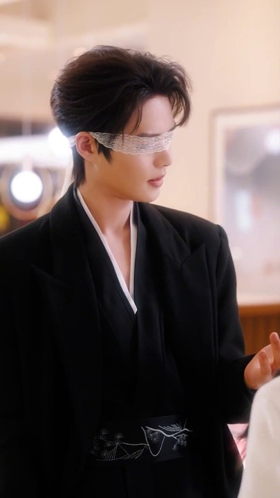 【Runaway Love】 |Part 1|🛎️Love brings the proud to their knees, love brings the wounded to their feet！