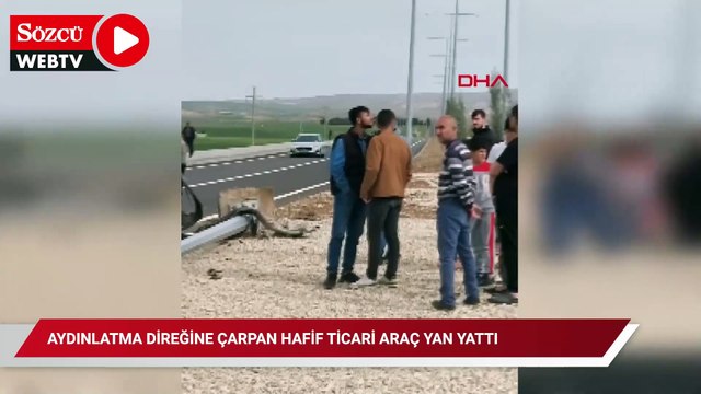 Aydınlatma direğine çarpan hafif ticari araç yan yattı: 2 yaralı